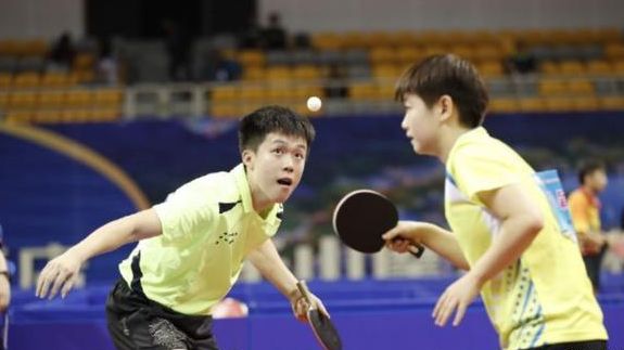 色跑位和极 色跑位和极