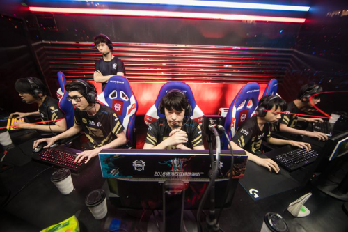 出过人的篮 出过人的篮